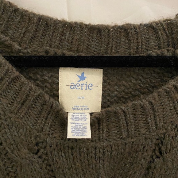 🍄 3/$30 Aerie slouchy knit sweater - Picture 2 of 3